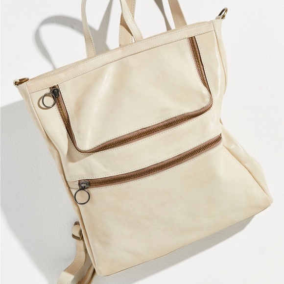 New FREE PEOPLE We The Free Icon TOTE BACKPACK Faded khaki IVORY Leather NWT - Picture 2 of 7